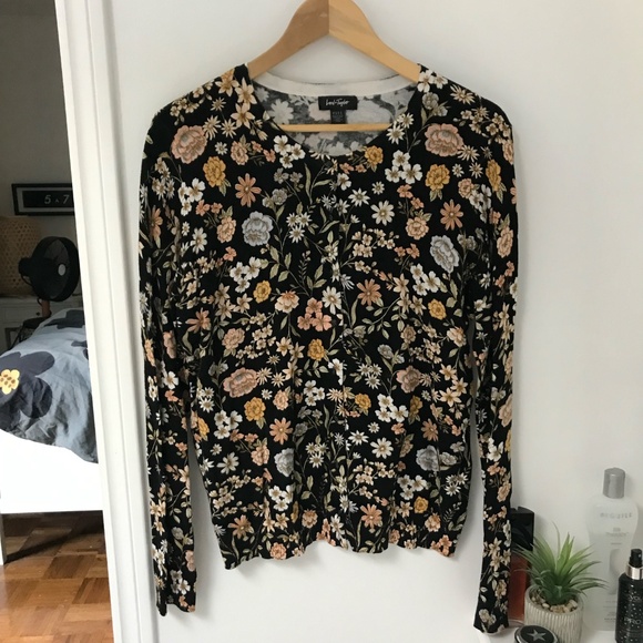 NWT SWEATER SET - Picture 3 of 9